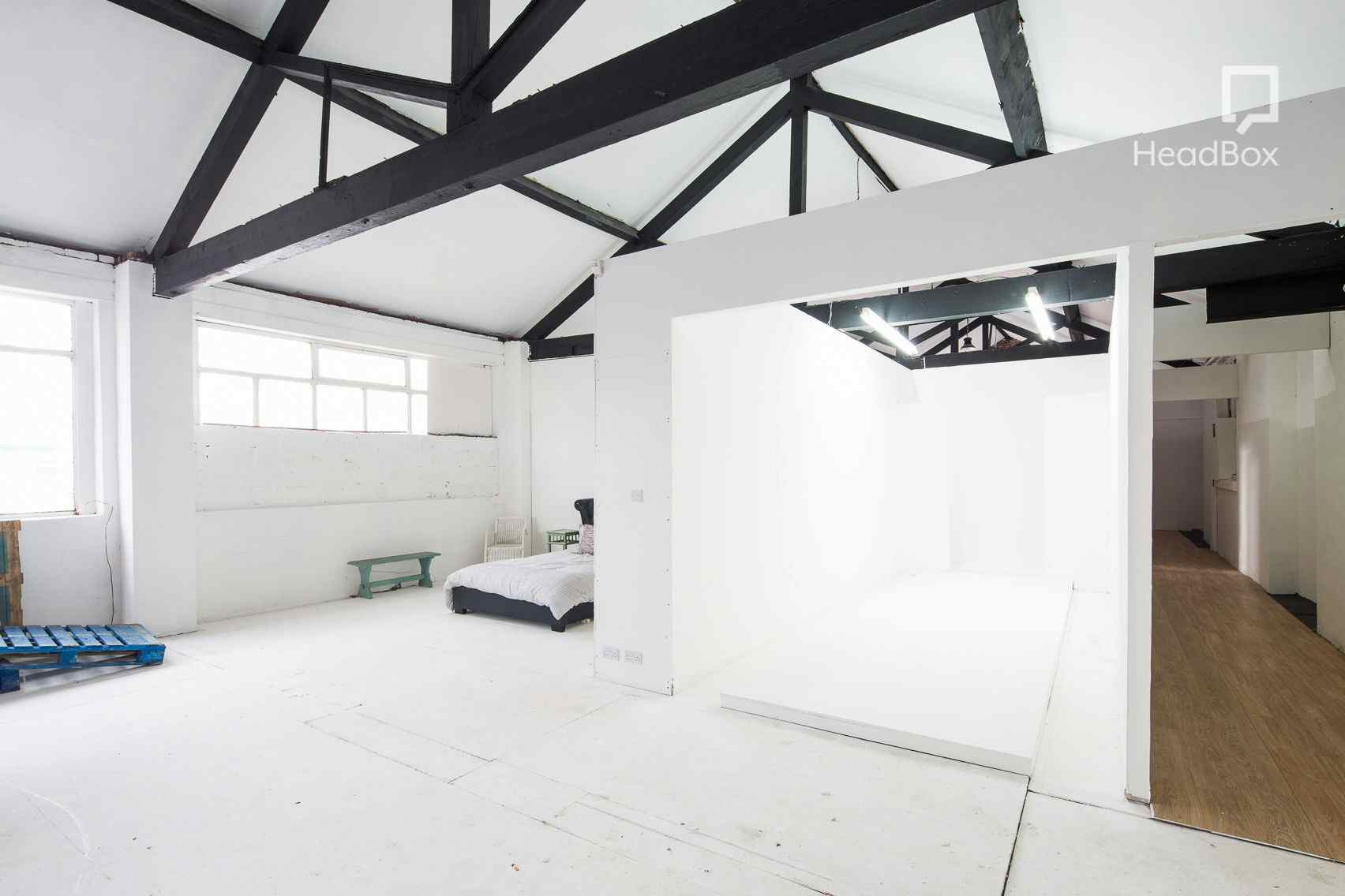 Studio 2 + Gym / Bed / Catwalk Shoot Area 18