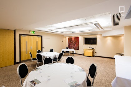 Charters Suite 1