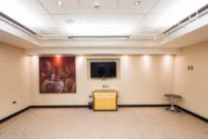 Charters Suite 6