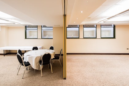 Charters Suite 10