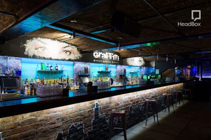 Main Bar 4