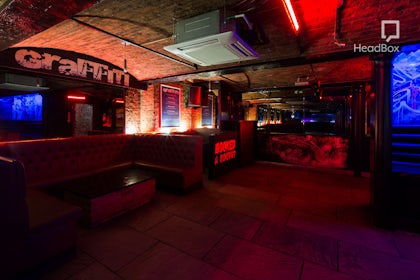 Main Bar 9