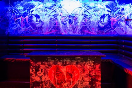 Main Bar 10
