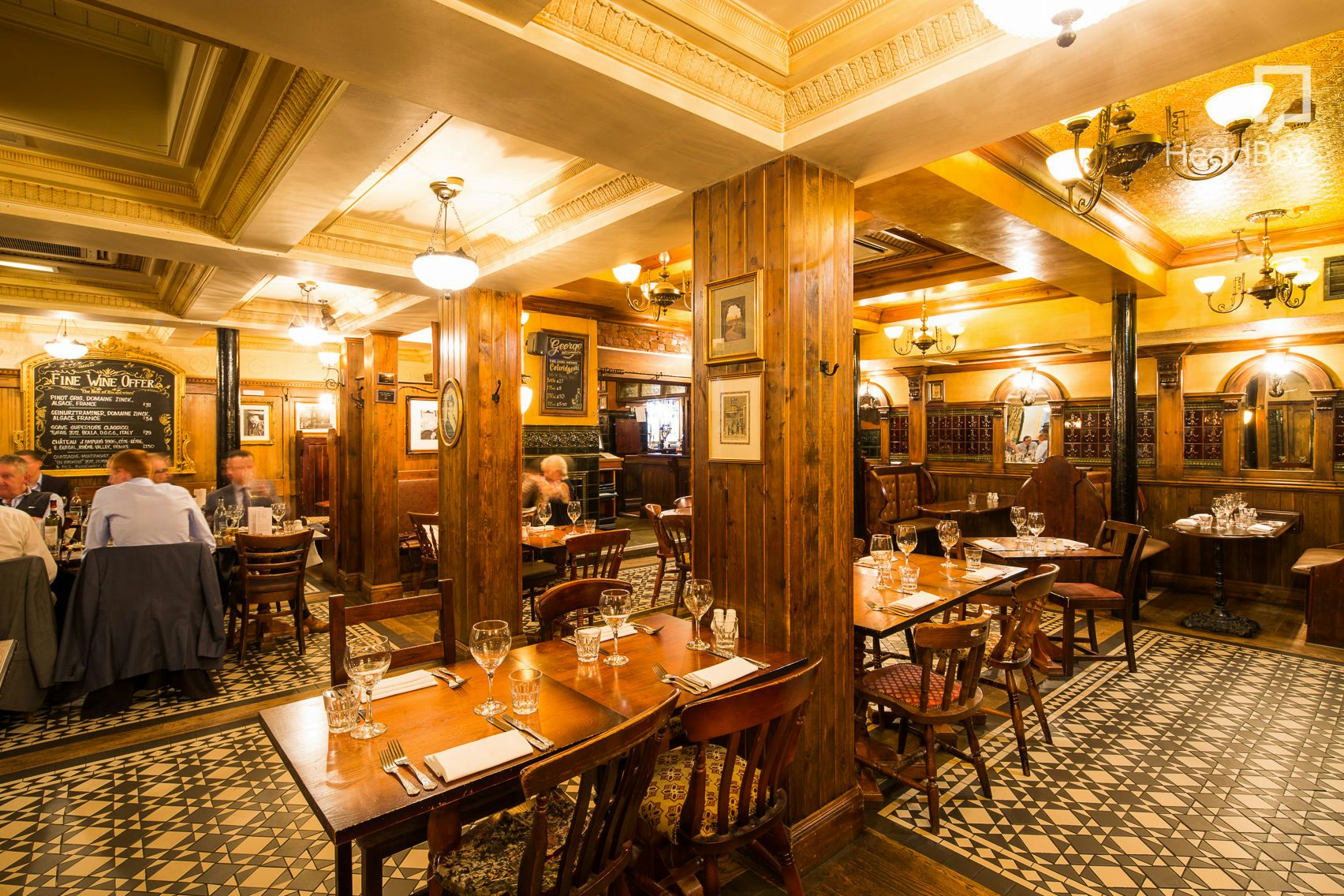 Exclusive Restaurant Hire 3D tour