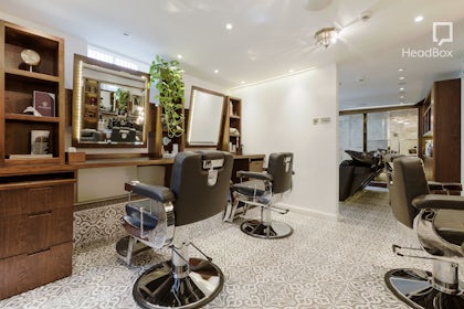 Drawing Room 9