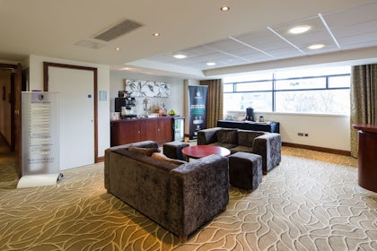 Large Meeting Rooms 7