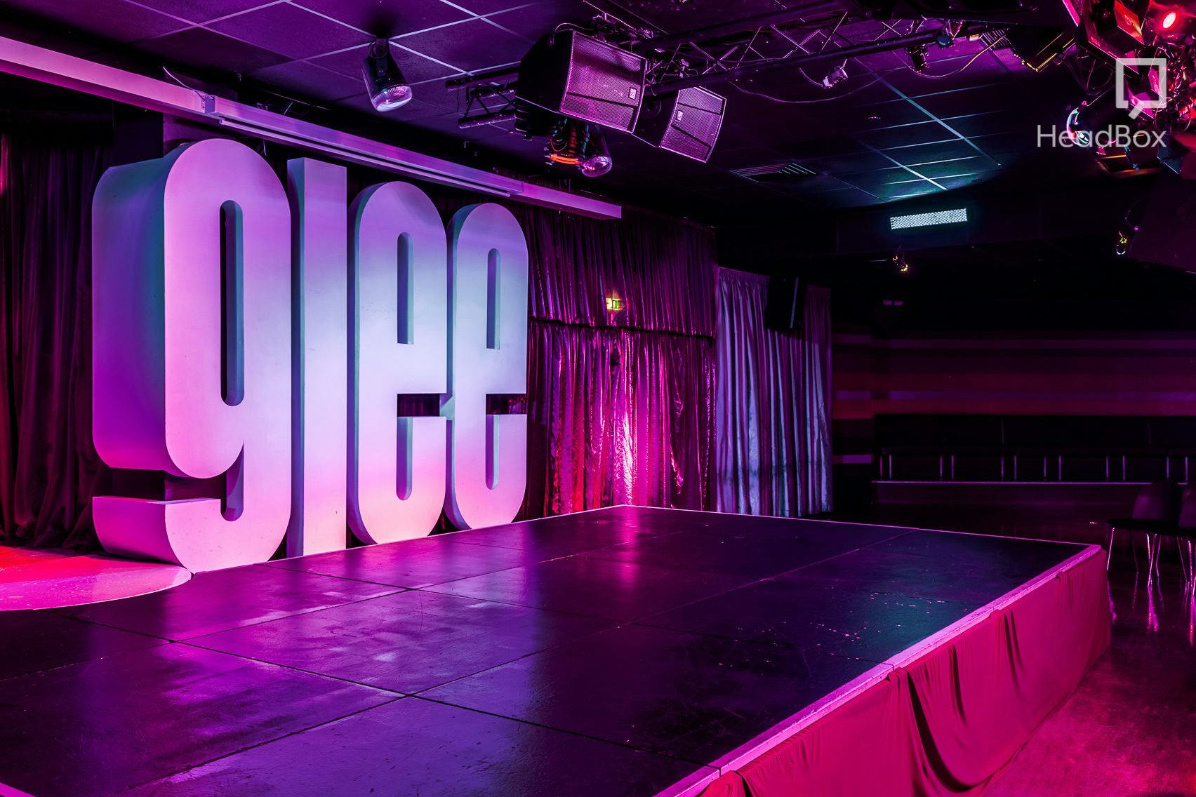 Main Room Birmingham 11