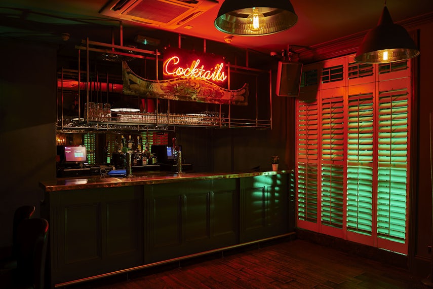 The Bar 0