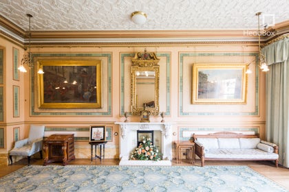 Reception & Dining Rooms 8