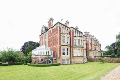 Reception & Dining Rooms 24