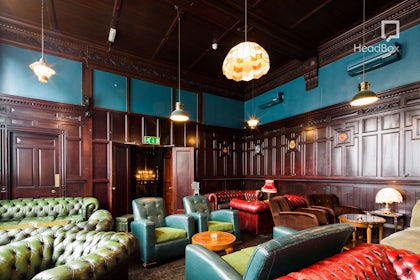 The Lounge 4