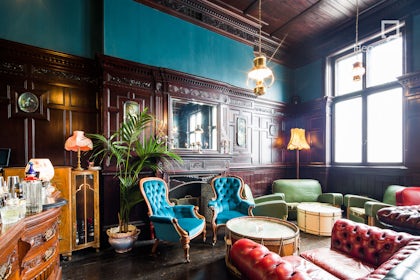 The Lounge 7