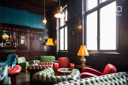 The Lounge 9