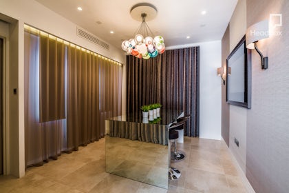 The Apartment Lounge 23