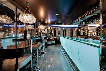 Cocktail Bar 2