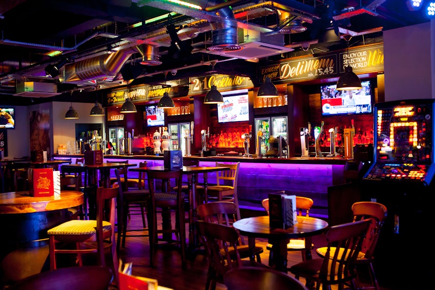 Around The World Bar 0