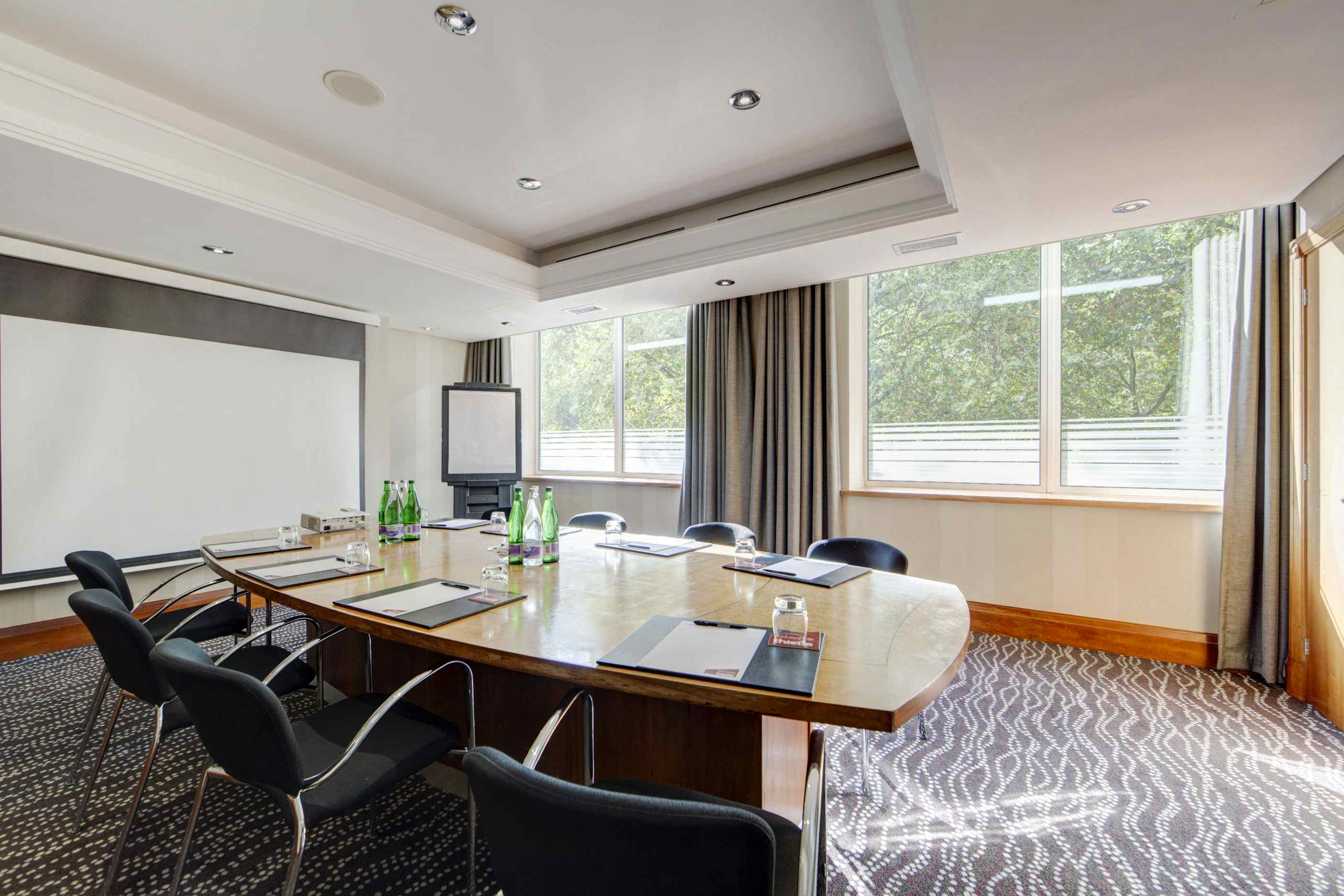 Boardroom Suite, Thistle Kensington Gardens Hotel
