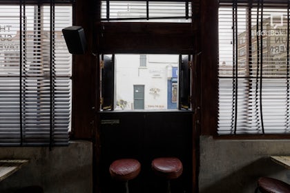 Main Bar 9