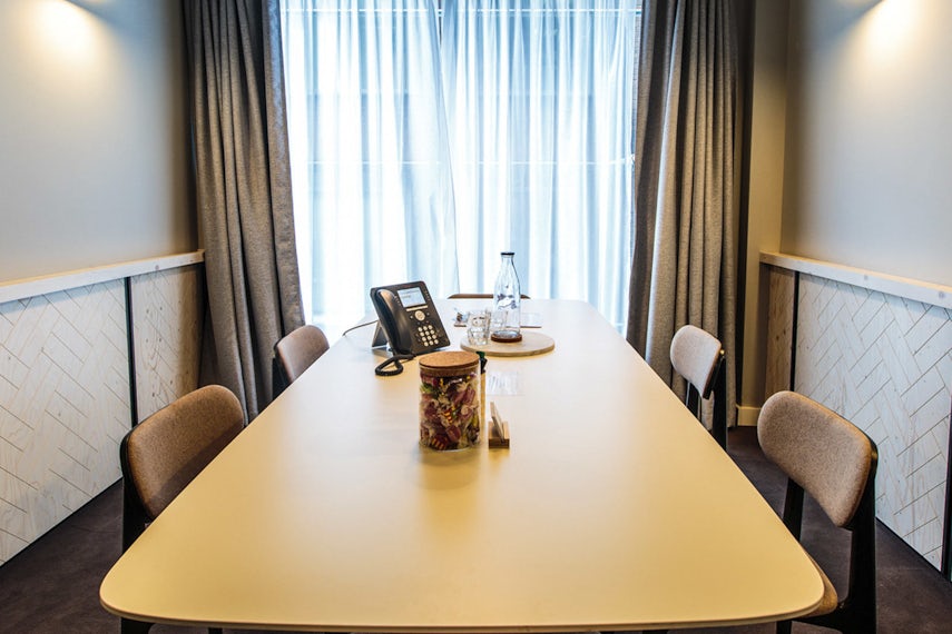 Meeting Room 7 0