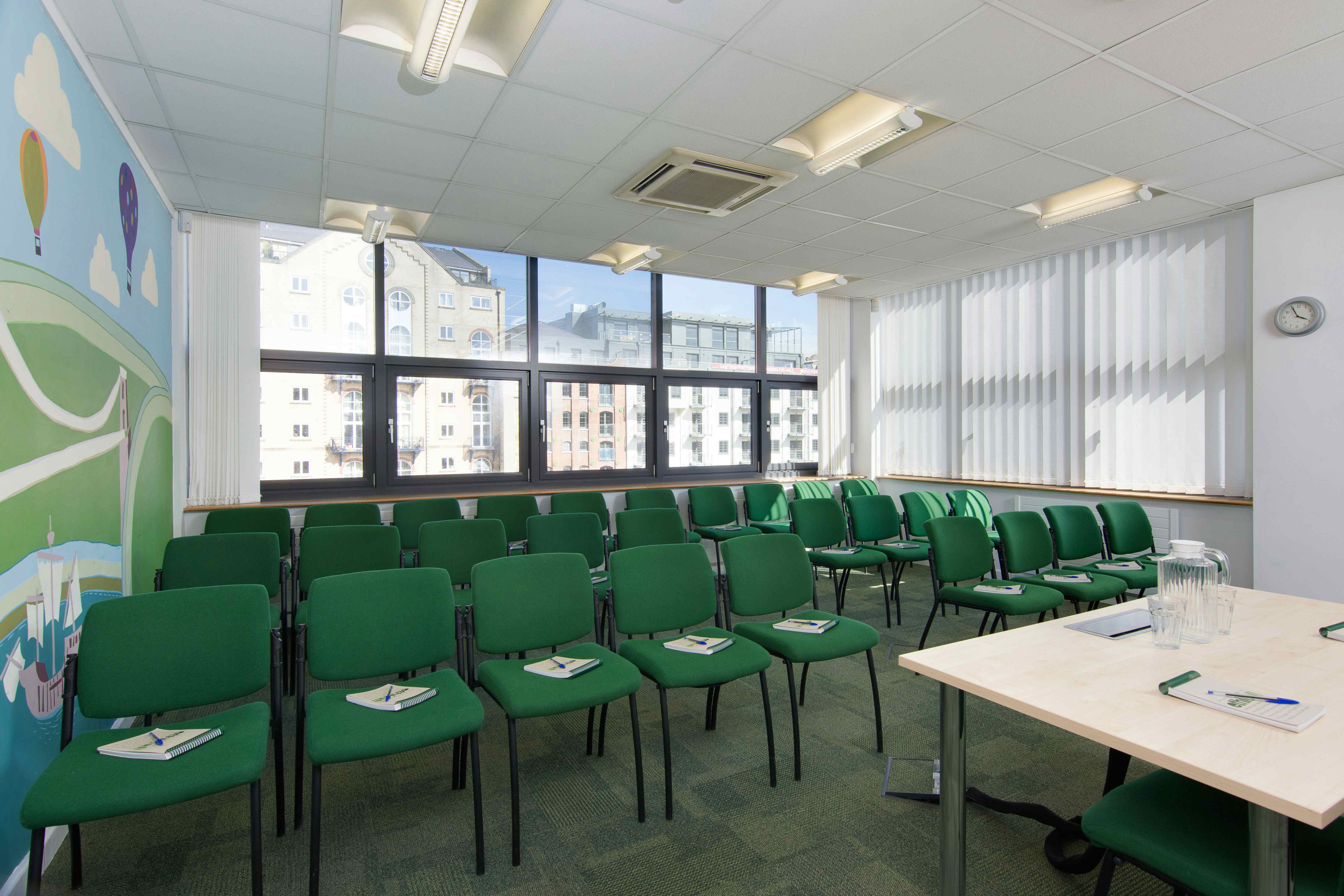 Contemporary Meeting Room - Brizzle 6
