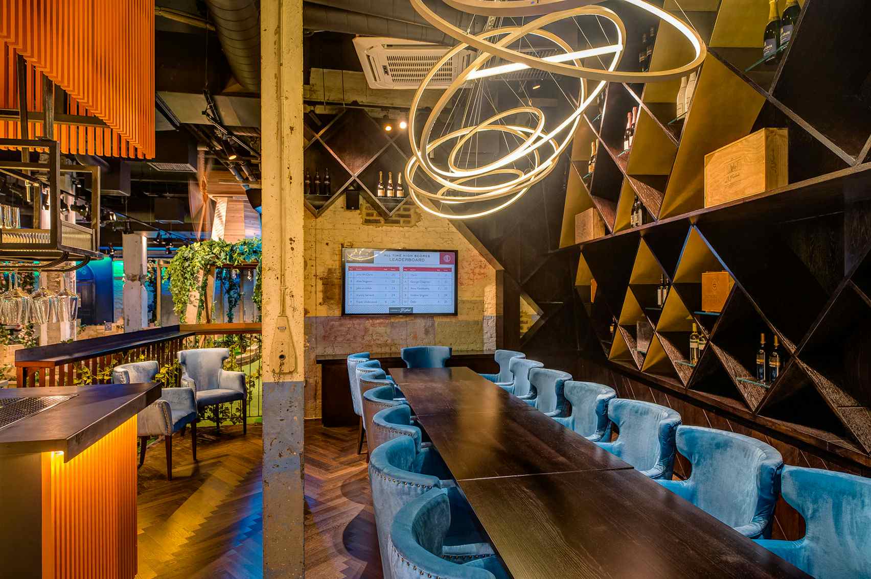 Swingers Golf London A Unique Party Venue for Hire HeadBox