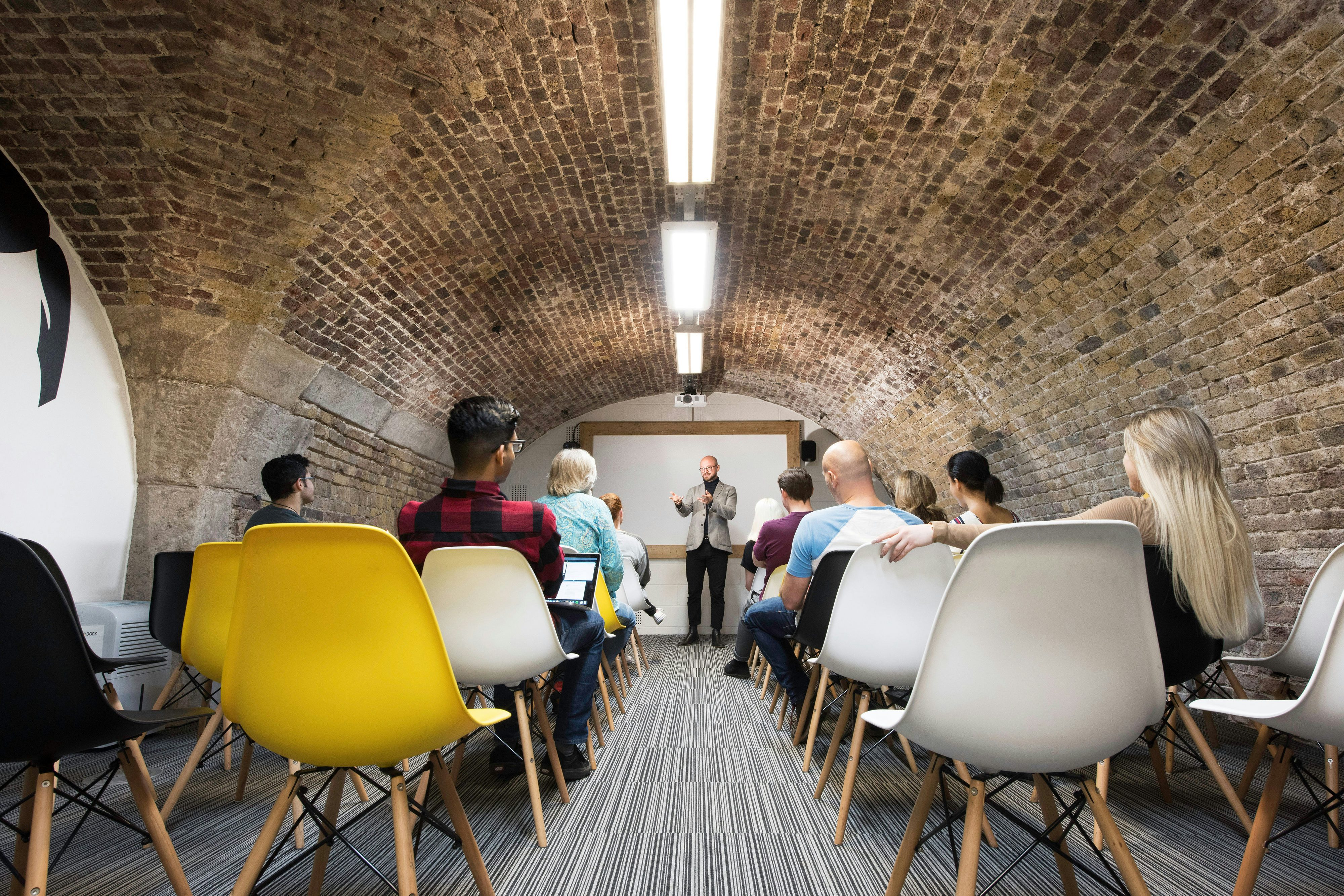 Kennedy Meeting Room 3D tour