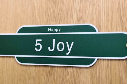 Room 5, Joy 6