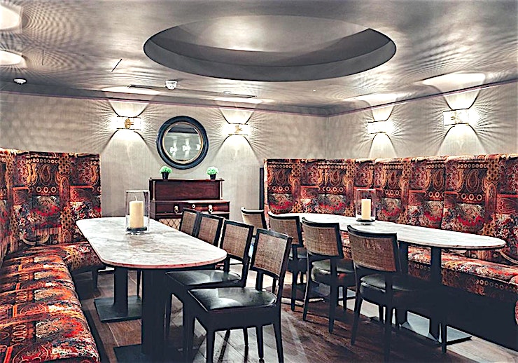 Restaurant & Club 100 Room **Hire the Restaurant & Club 100 Room for one of the best options for venue hire London has to offer.**
The iconic venue of 100 Wardour Street is home to amazing food, delicious cocktail and live m