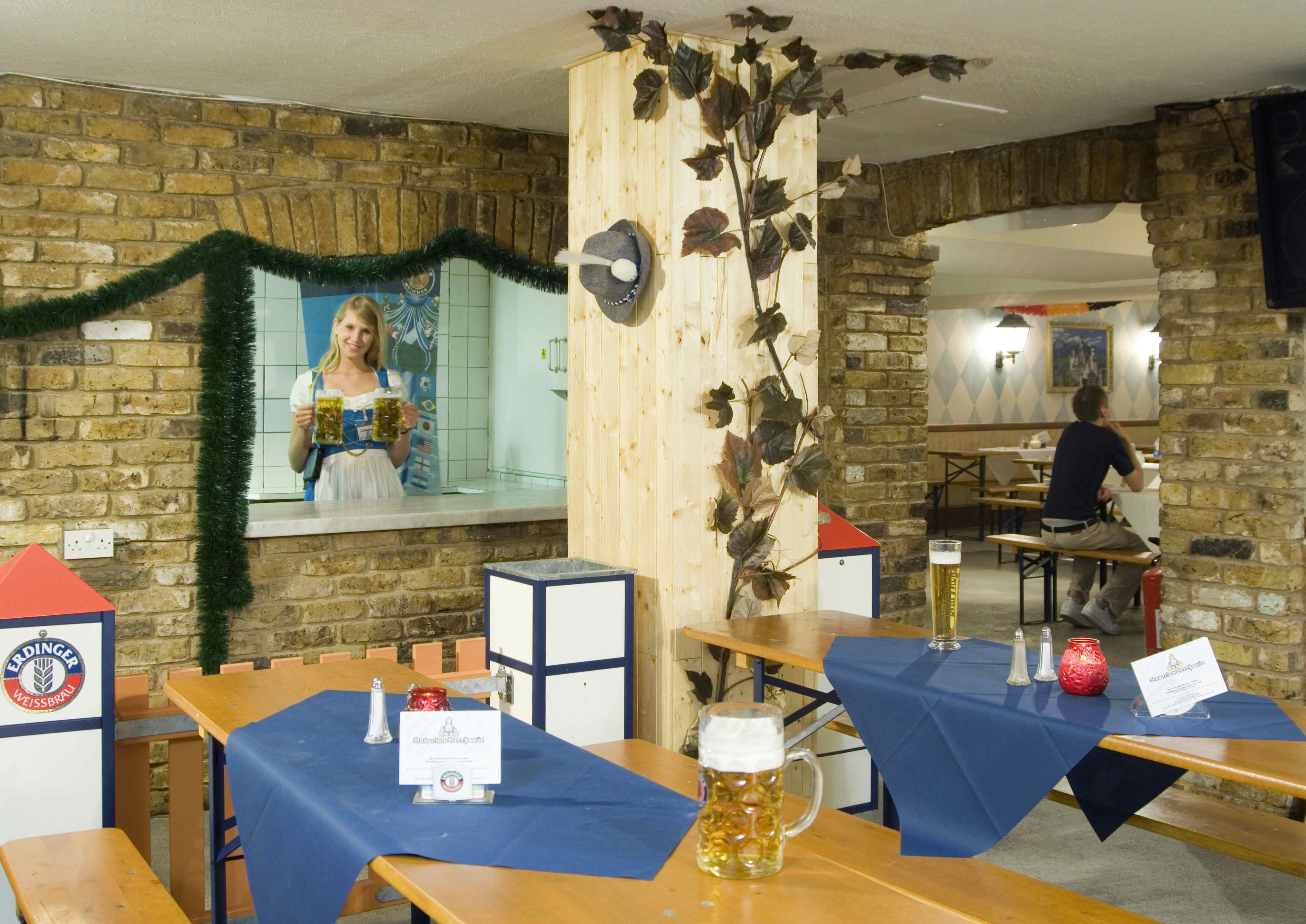 Large funtion rooms EC1 3