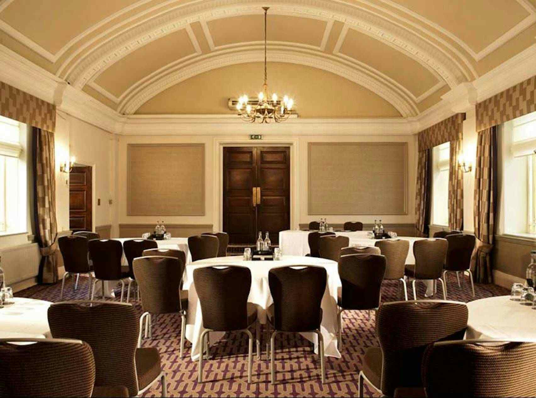 Book Ampthill At De Vere Grand Connaught Rooms A London