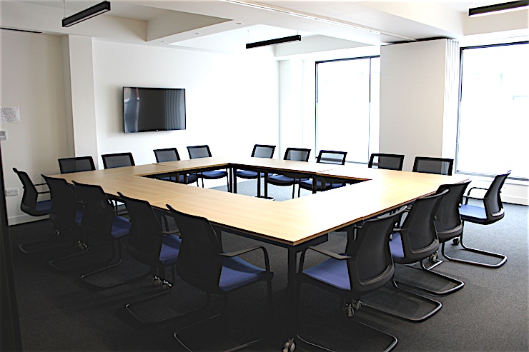 Main Boardroom **Hire the Main Boardroom at The Glass and Glazing Federation for one of the best options for meeting room hire London has to offer!**
The Glass and Glazing Federation is the leading trade body for