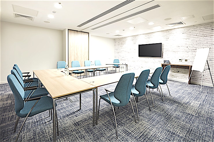 Meeting Room 3+4 **Hire Meeting Rooms 3 and 4 at the Marlin Waterloo for one of the best options for meeting room hire London has to offer!**
Marlin Waterloo's brand new meeting centre boasts excellent travel link