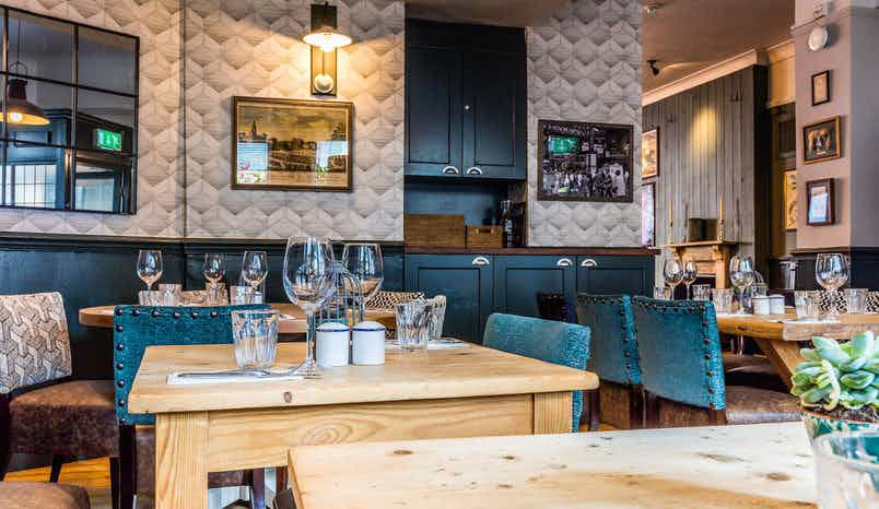 The Best London Pubs With Private Dining Rooms Headbox