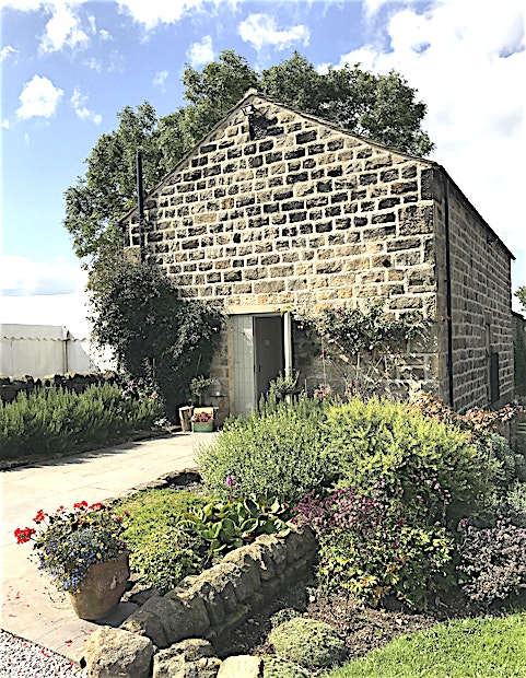 Meeting Space **Hire Chilli Barn for a truly unique away-day meeting and presentation space in a stunning rural setting in the Yorkshire Dales with excellent transport links to Northern Powerhouse towns and cities*