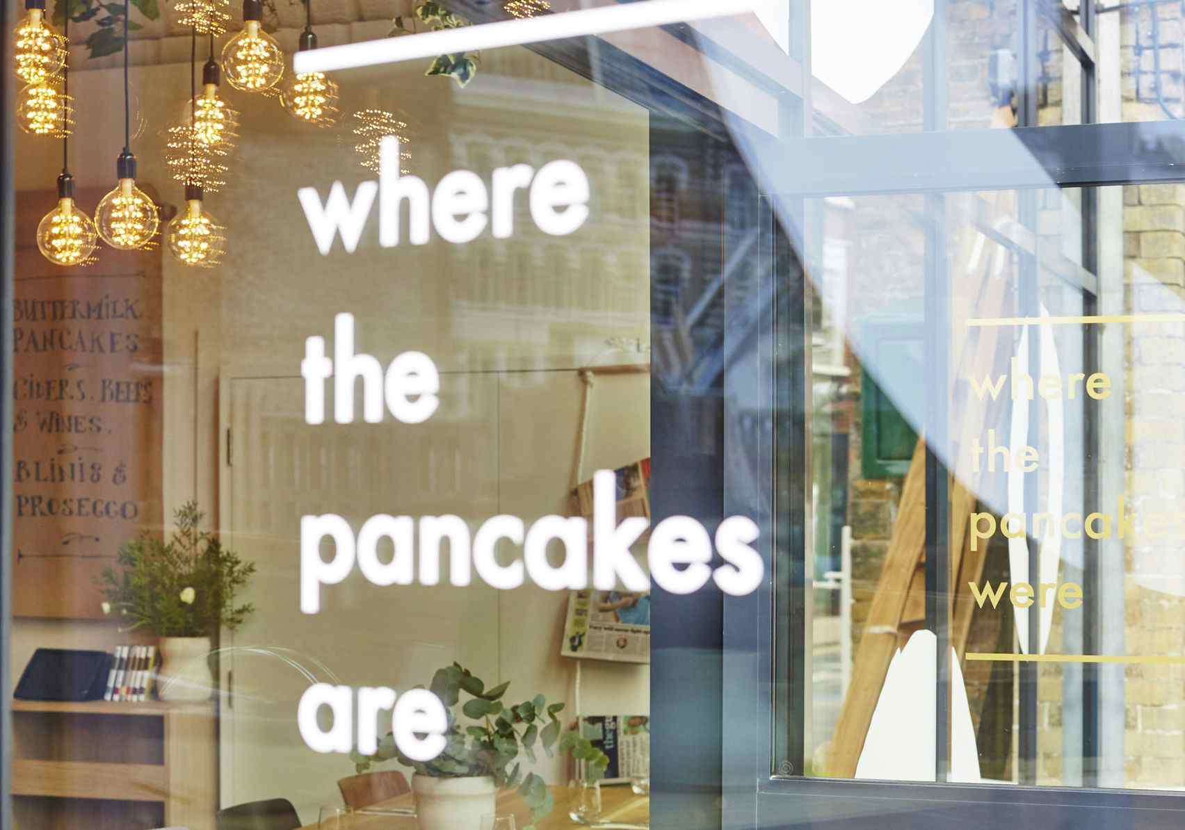 Book Restaurant, Where The Pancakes Are (London) HeadBox