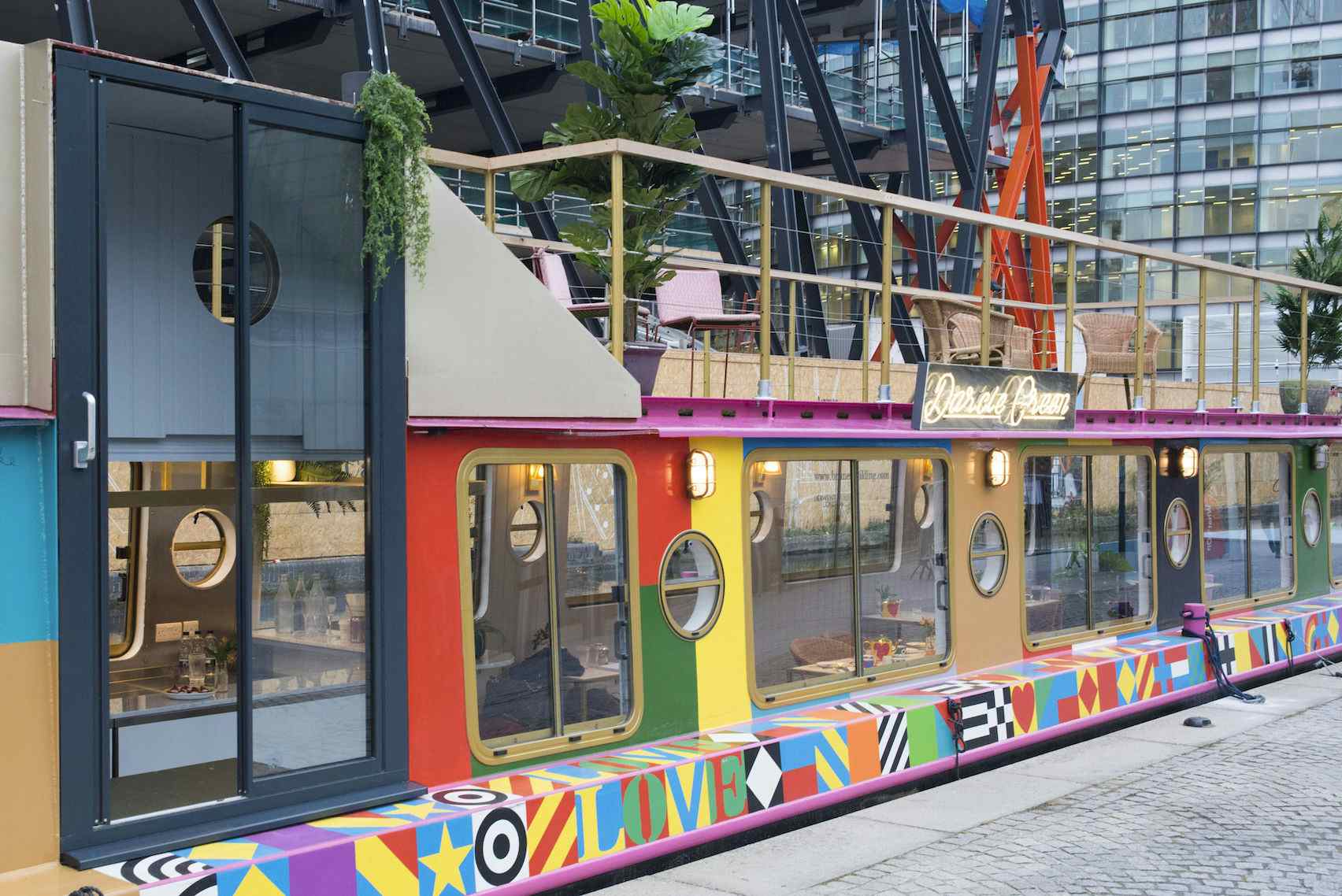 Darcie Green, Single Boat Hire 