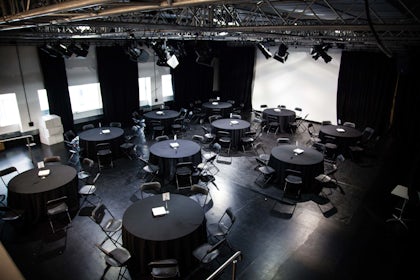 The Studio 7