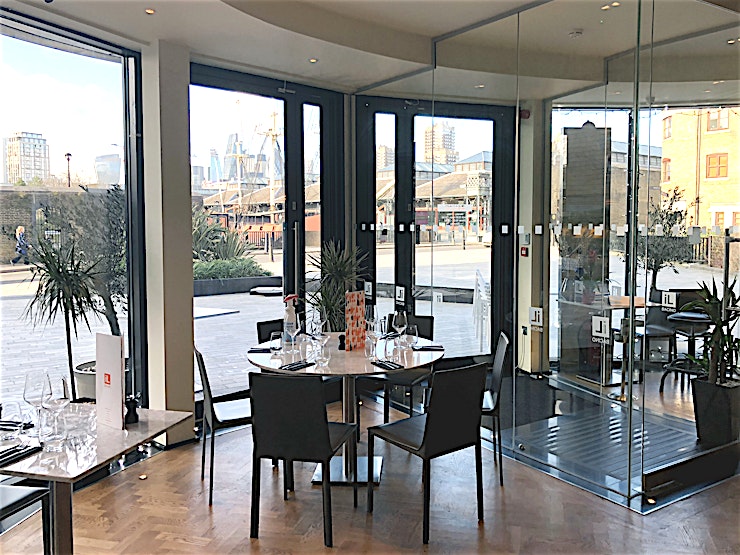 Restaurant Hire **Want one of the best restaurants to hire in London has to offer? Welcome to IL Bacino in Wapping.**
Offering contemporary Italian dining, IL Bacino Ristorante & Pizzeria is where fine Food and Wi