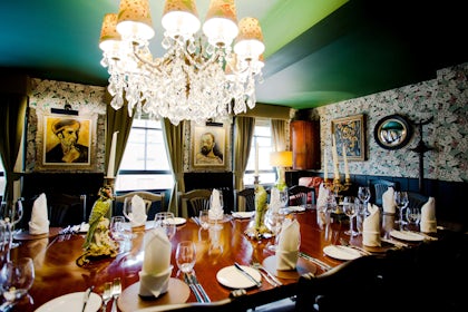 The Club 6
