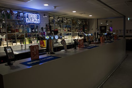 Guy's Bar 3