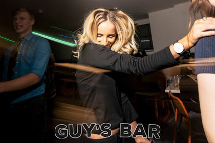 Guy's Bar 8
