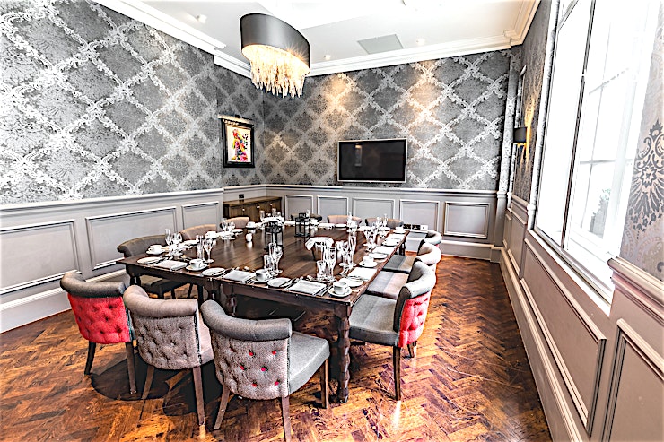 Private Dining Room **Wine and dine your Guests in true style this year with the Private Dining Room at The Courthouse Hotel in Shoreditch.**
The Courthouse Hotel Shoreditch is located in the heart of Shoreditch, sur