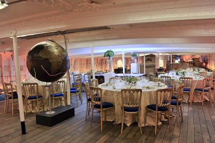 Under the Hull 12