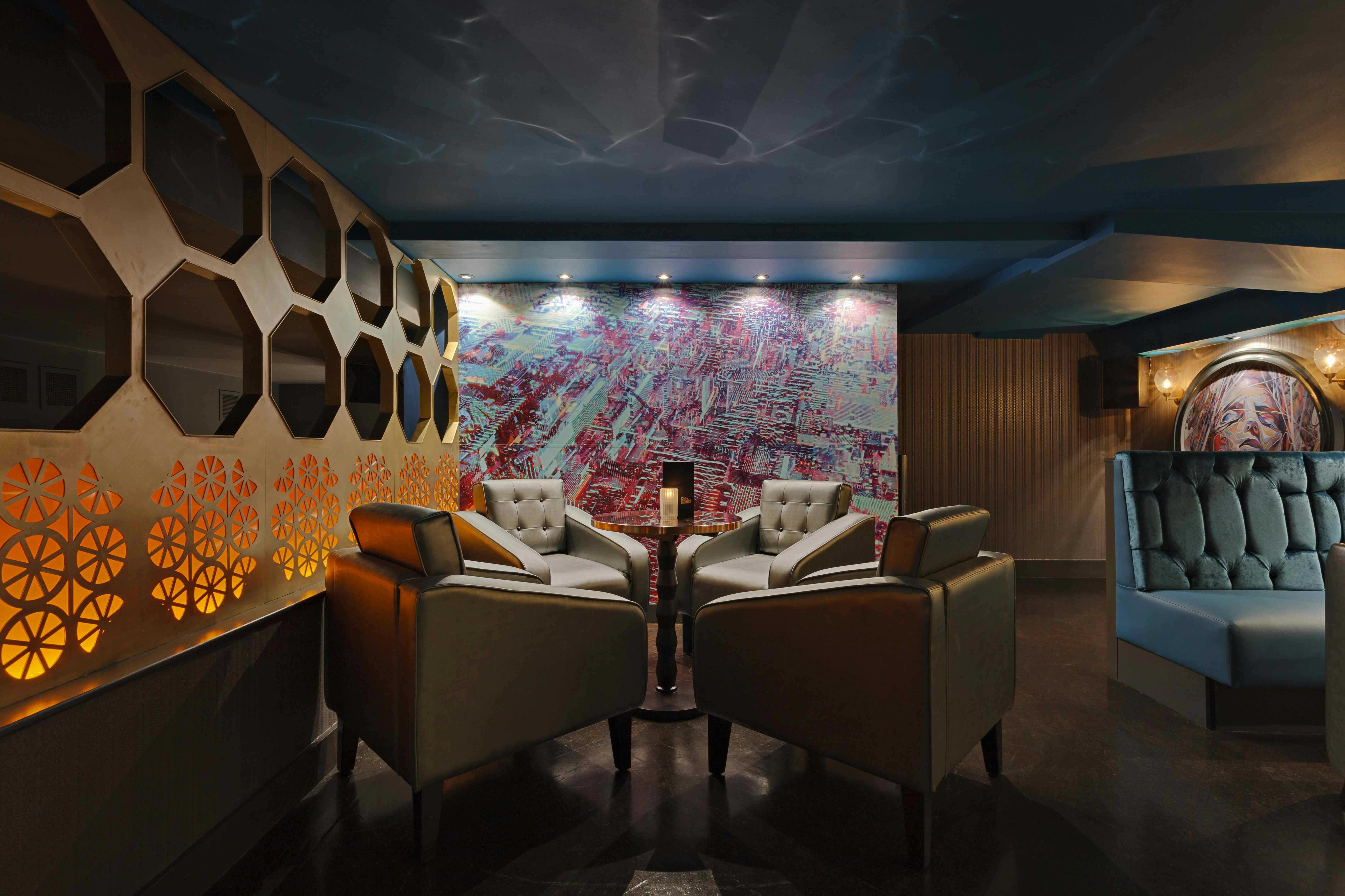 Book Gallery Bar at Dirty Martini St Paul's. A London Venue for Hire