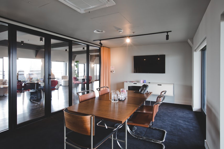 Meeting Room 9 0