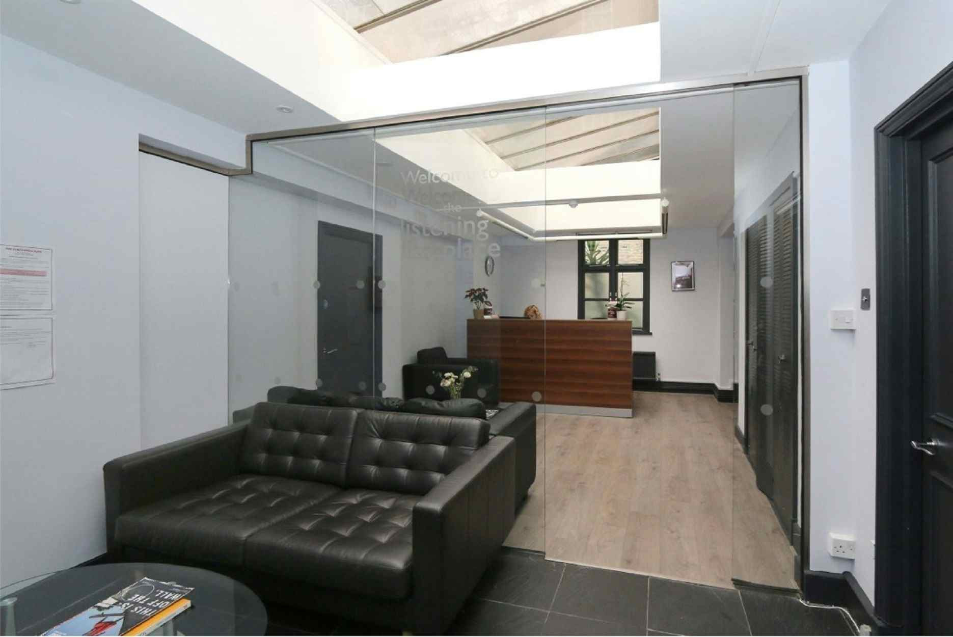 Conference and Training Room 10