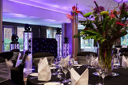Thames Suite 8
