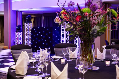 Thames Suite 13