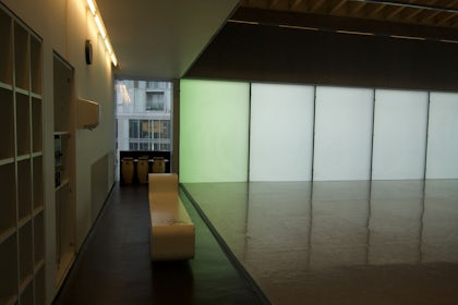 Studio 4 2