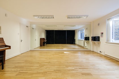 The Solo Studio 2